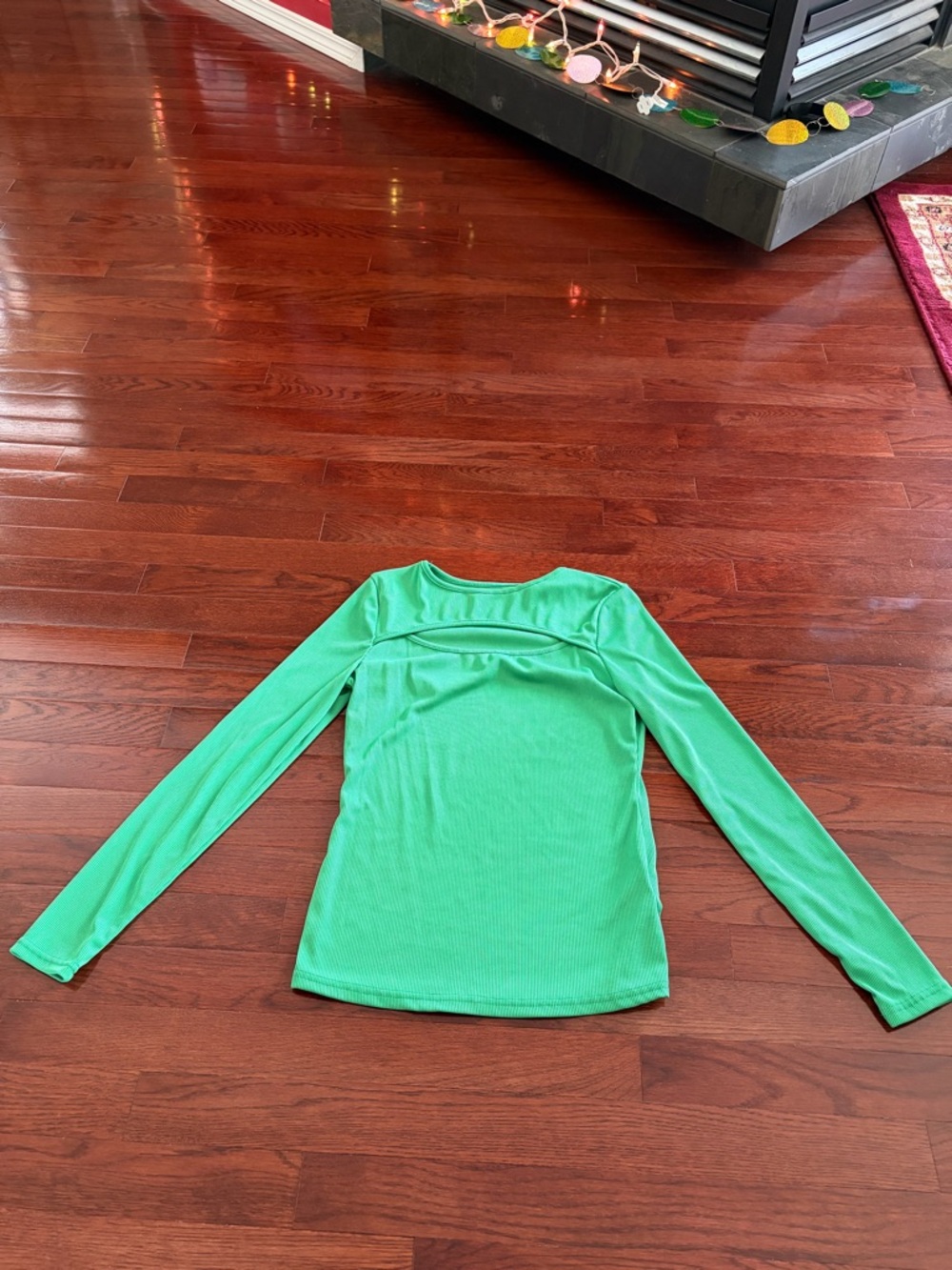 Bright Green Shein Women’s Long Sleeve Top with cut out detail (size S) 💚